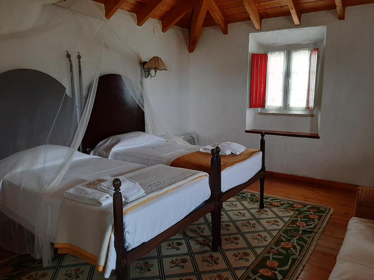 蒙特白房度假屋 São Bartolomeu da Serra 外观 照片